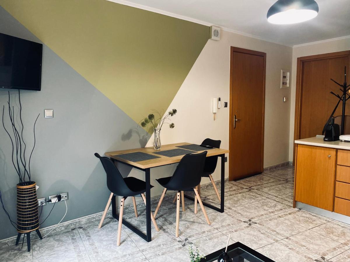 Minimal & Cozy Διαμερισμα Με Δωρεαν Χωρο Σταθμευσησ Apartment Kavála ภายนอก รูปภาพ